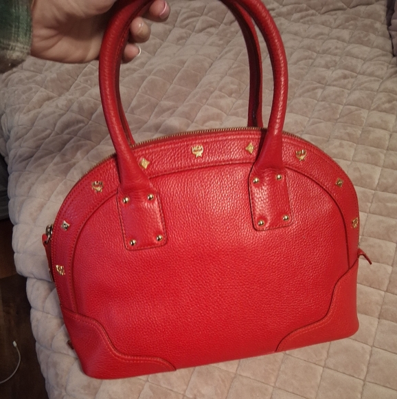 EXCELLENT RED LEATHER MCM DOME BAG - Picture 1 of 16
